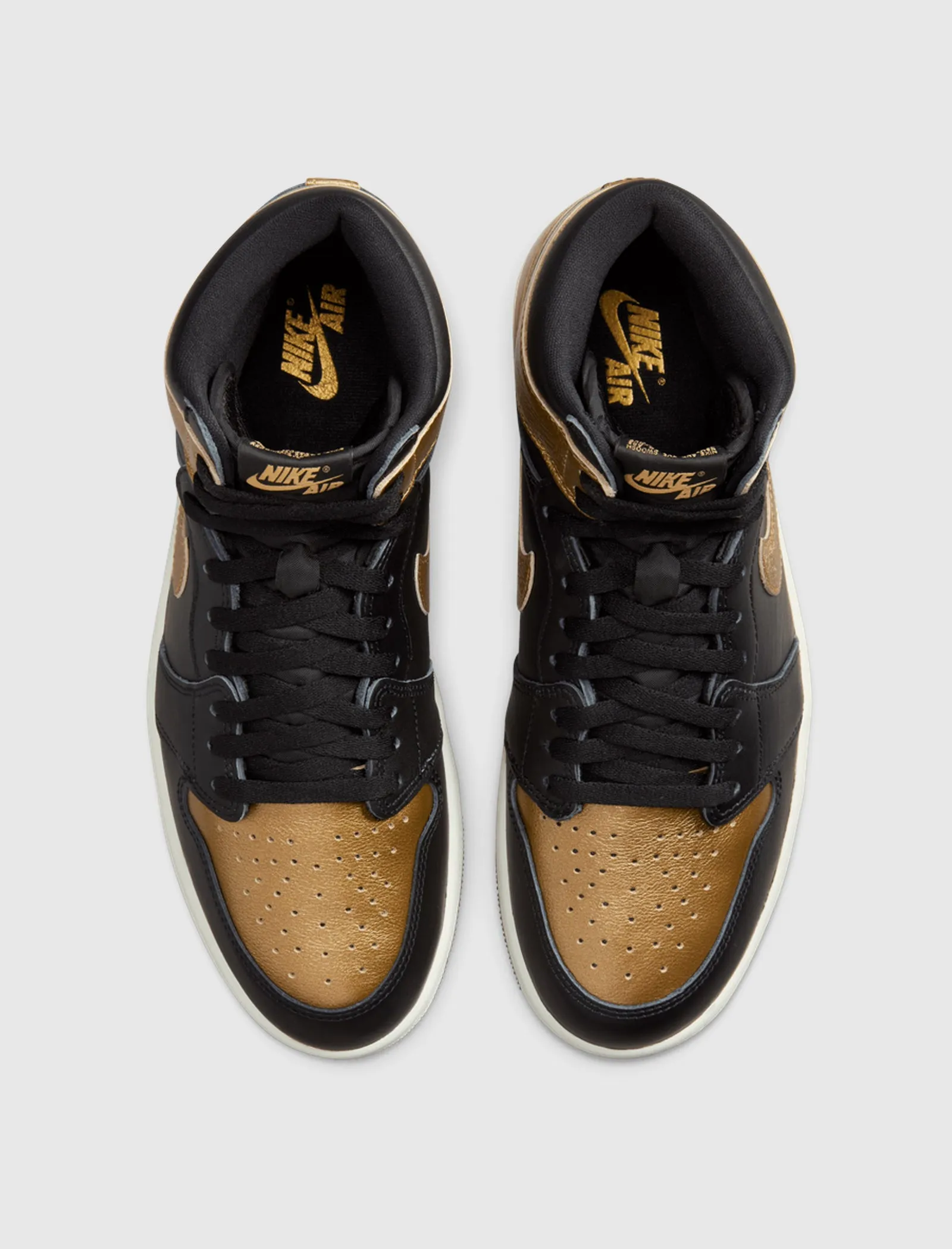 AIR JORDAN 1 RETRO HIGH OG "BLACK/METALLIC GOLD/SAIL"