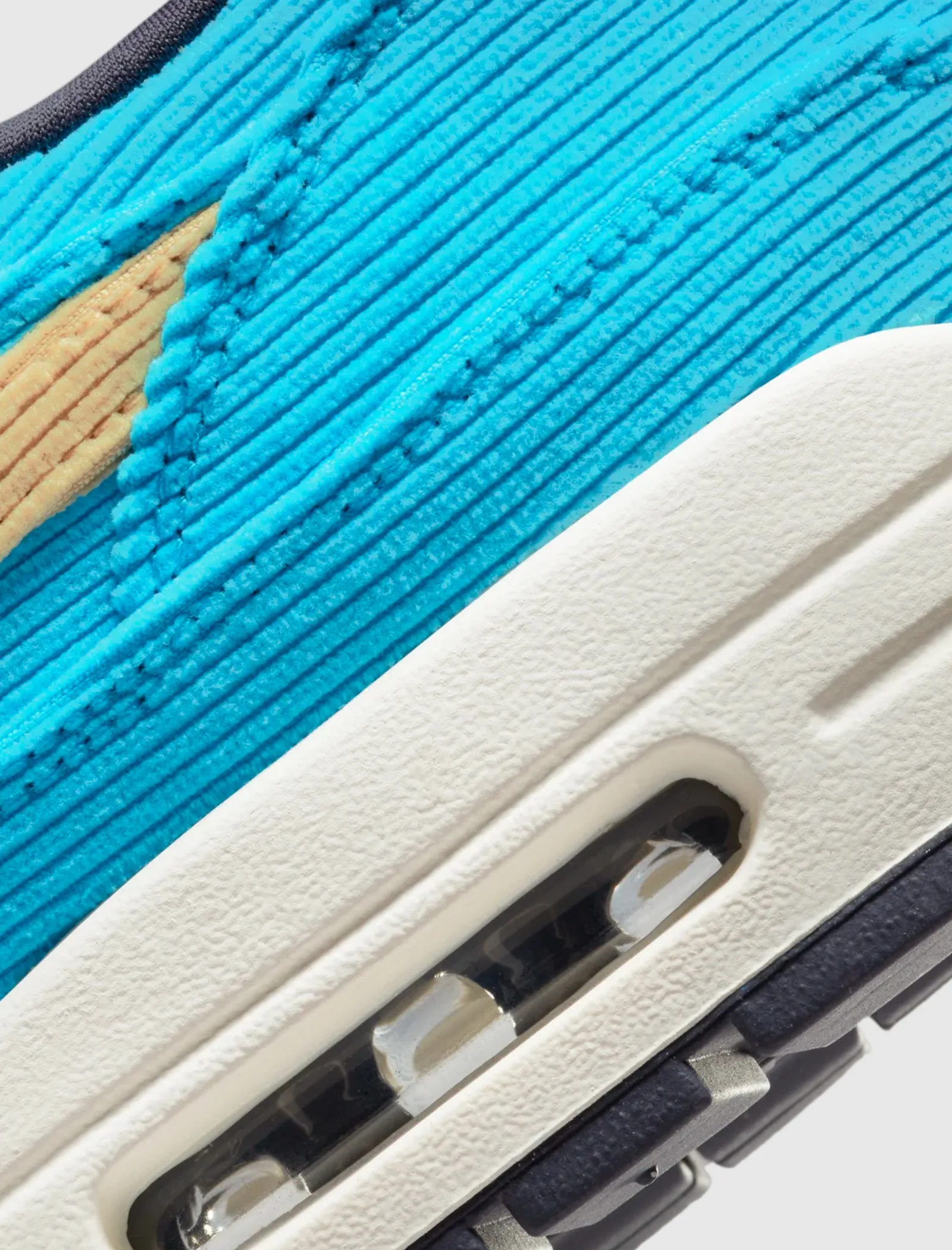 AIR MAX 1 PRM CORDUROY "BALTIC BLUE"