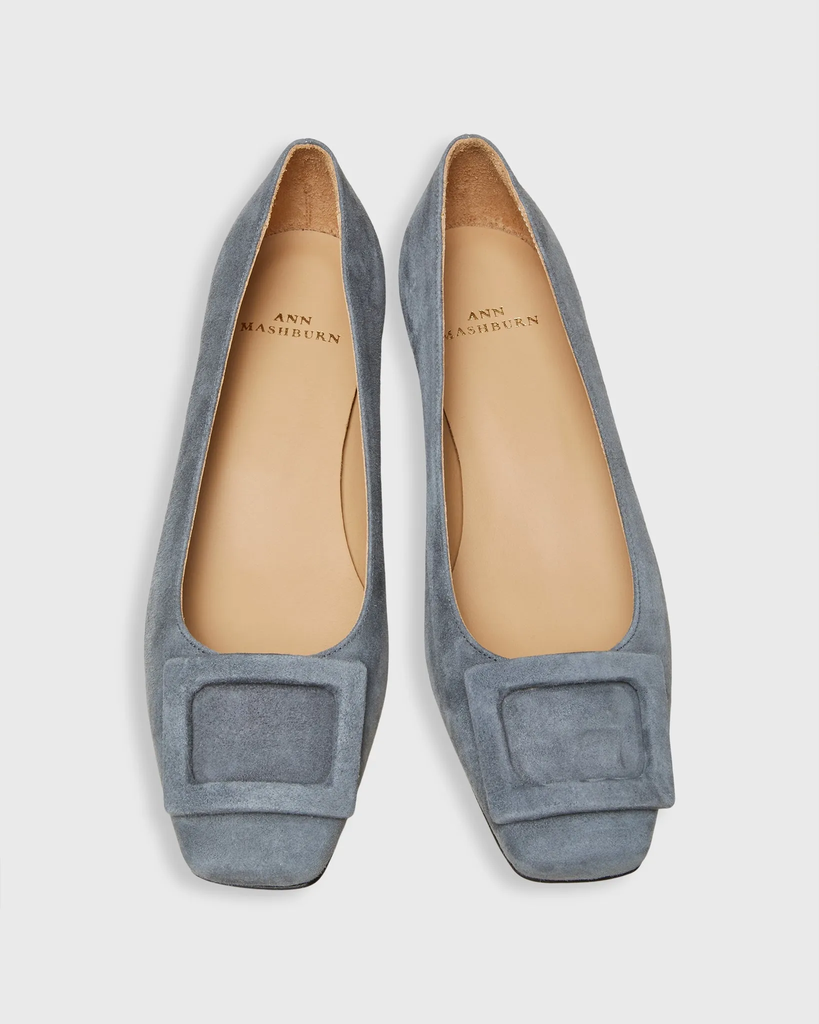 Buckle Shoe in Grey Suede