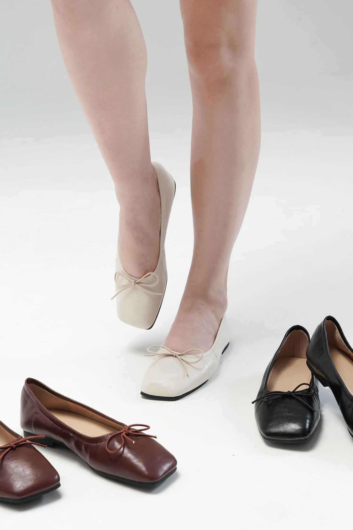 Ephyra Ballet Flats In Black